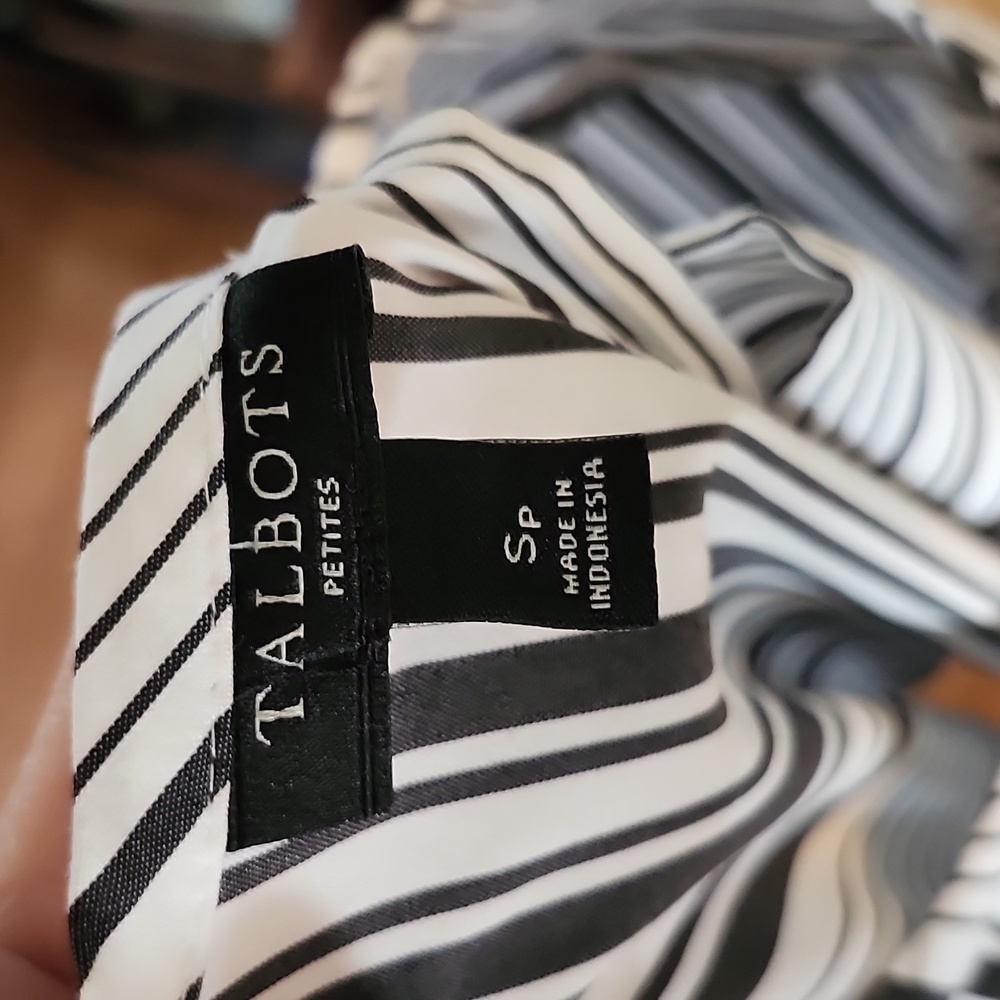 Talbots Blouse S/P - Picture 11 of 12